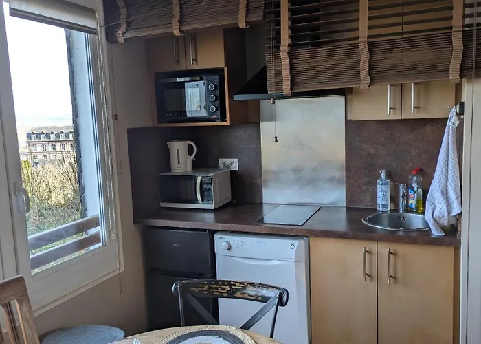 Night & Day أونفلور