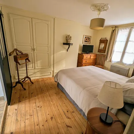 Apartment Night & Day Honfleur