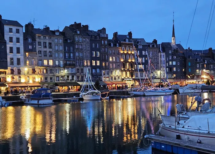 Apartment Night & Day *